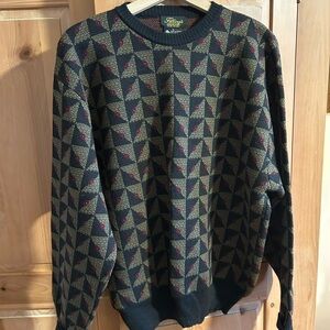 Men's Crewneck Sweater in Black and Olive